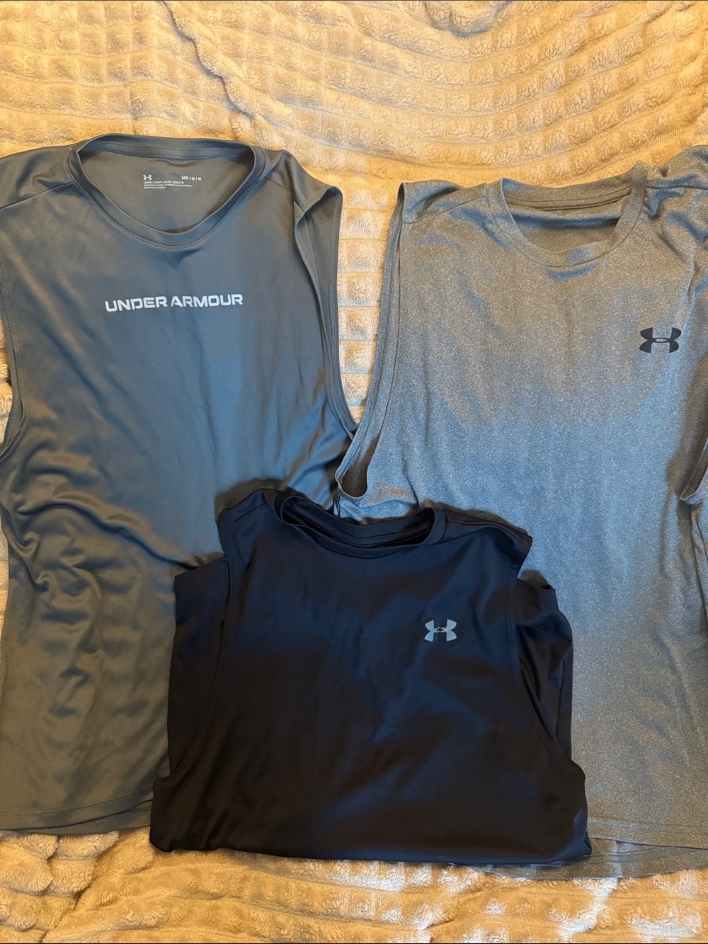 Under Armour Sleeveless Athletic Tops - Gray & Black Trio